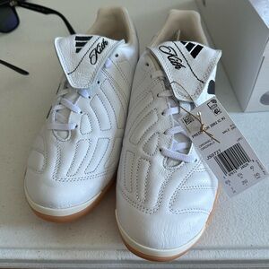 KITH Predators size 7